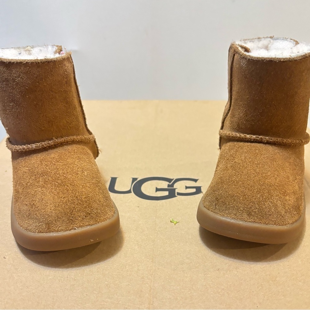 Ugg Keelan II boots for kids